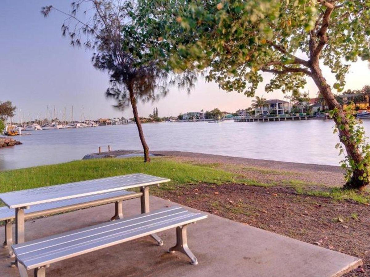 Mariner Cove 1 - Luxurious 2 Bedroom On River By Beach Mooloolaba Exterior foto